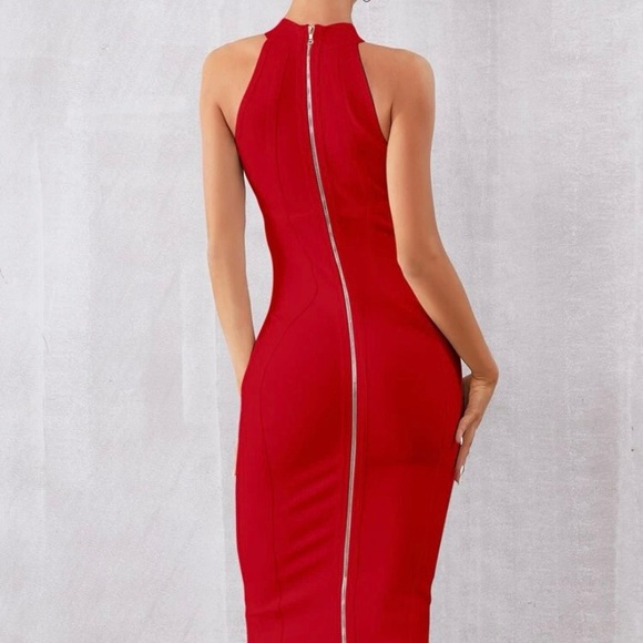 Red dress - Picture 2 of 2